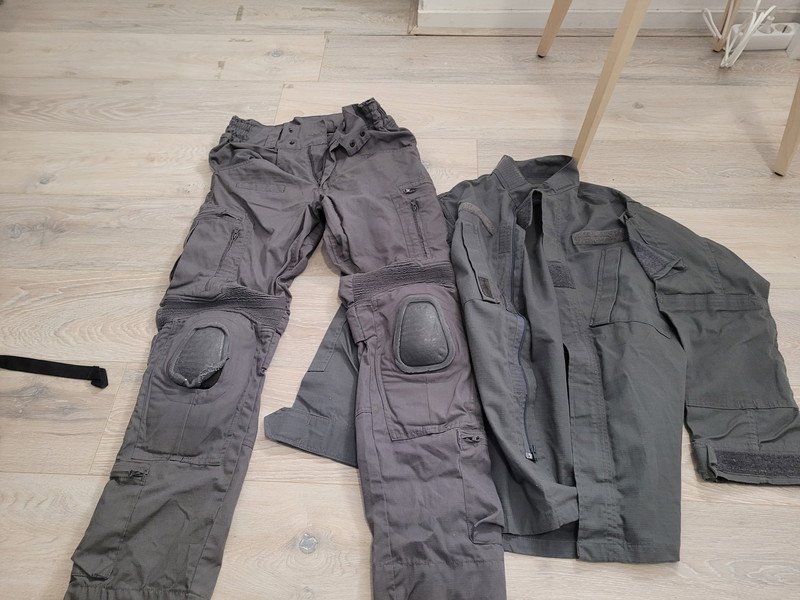 Afbeelding 1 van Invader Gear Wolf Grey Shirt en Broek Maat S