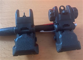 Afbeelding 3 van pistolgrip & selector fire ambi en sight
