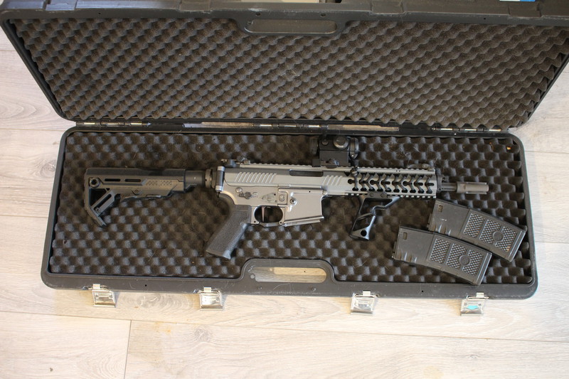 Image 1 pour VFC Avalon Gladius