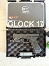 Imagen para Umarex Glock 17 Steel Slide  perfecte staat (alleen magazijn defect)