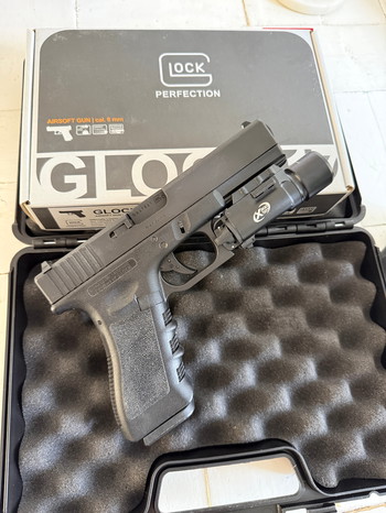 Afbeelding 4 van Umarex Glock 17 Steel Slide  perfecte staat (alleen magazijn defect)