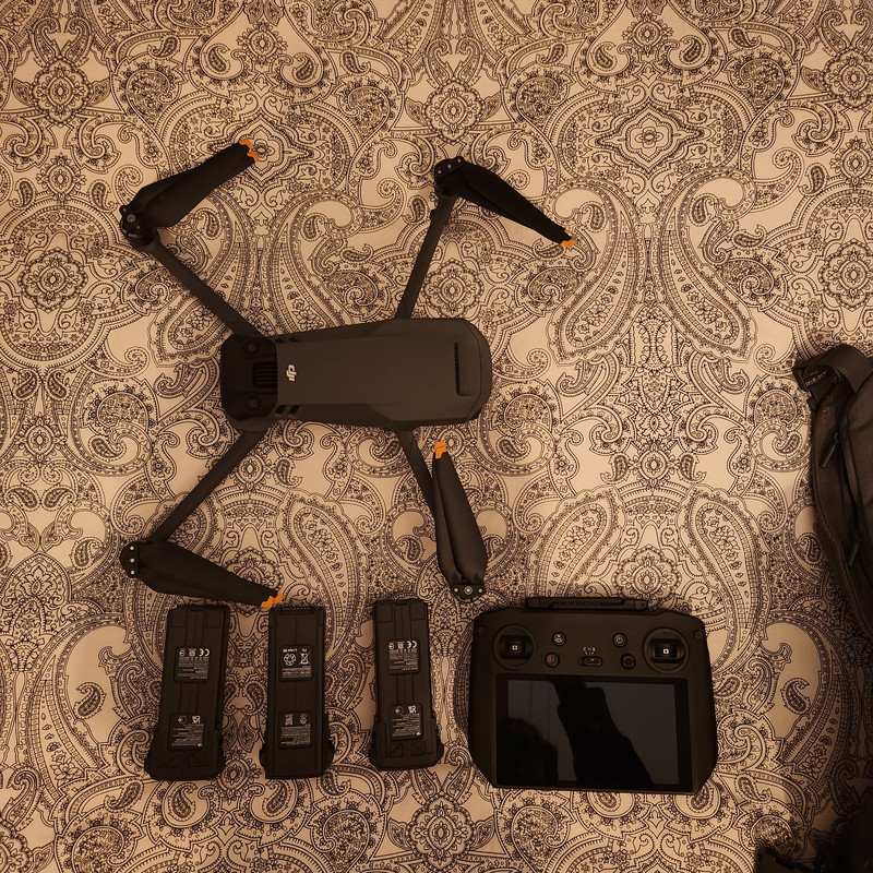 Image 1 for DJI Mavic 3 - Cine Premium Combo