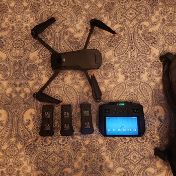 Image 2 for DJI Mavic 3 - Cine Premium Combo