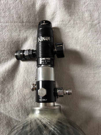 Bild 2 für Armotech 1,1L HPA tank + regulator