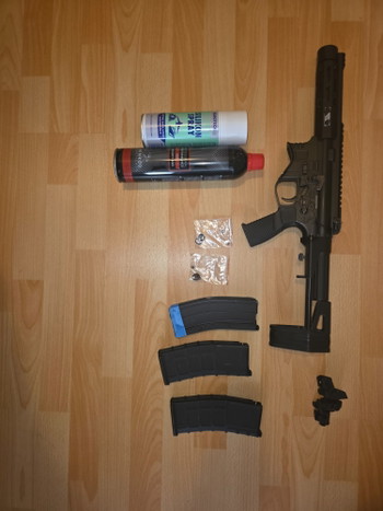 Image 4 for Golden Eagle Predator M4 CQB Full Metal GBBR PDW
