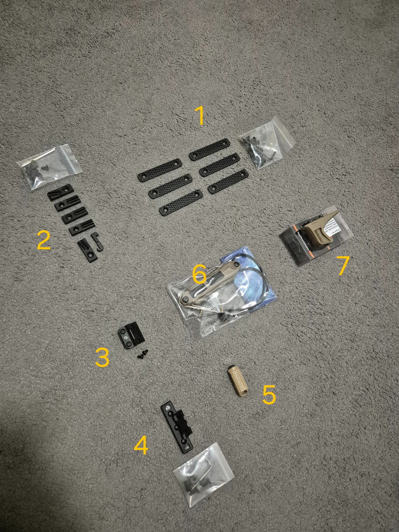 Imagen 1 de Verschillende M-lok accessoires