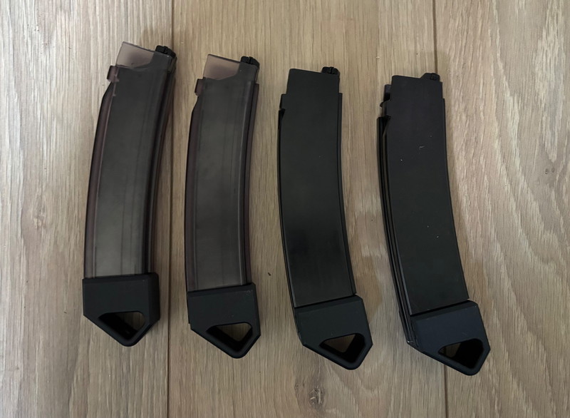 Afbeelding 1 van 4x scorpion evo midcaps.