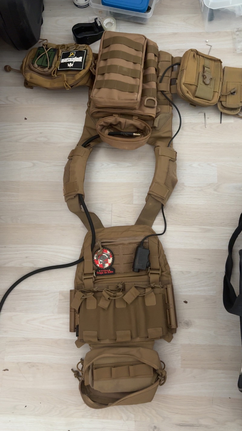 Image 1 for M-Tac Plate carrier met pouches