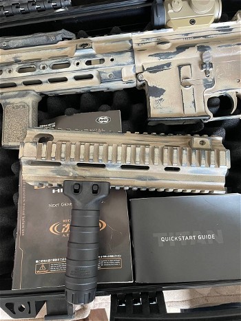 Afbeelding 2 van DEVGRU HK416D - Compleet Pakket met Accessoires en Nuprol Koffer