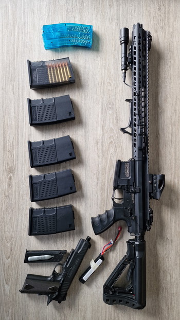 Bild 2 für Complete Airsoft Kit G&G TR16 MBR 308 en Colt 1911 plus accessoires