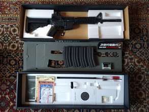 Bild für Tokyo Marui Next Gen SOPMOD M4 + 3 EXTRA Mags + Stock-mod