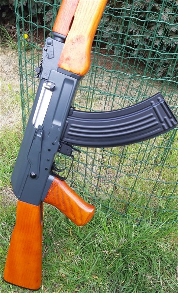 Image 2 for Heavy metal and real wood Ak-47