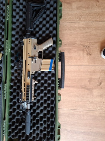 Imagen 4 de We scar-H met veel accessoires
