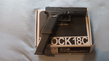 Image 2 pour Glock 18c umarex + gilet tactique