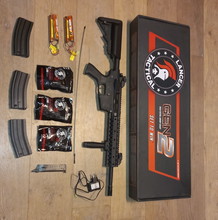 Afbeelding van Lancer Tactical LT12 AEG complete set