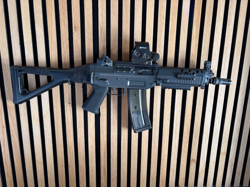 Image 1 for ICS Sig 552-2 Commando