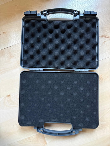 Image 2 for (nieuw) EMG Armory Series Pistol Case w/ Customizable Grid Foam ( Color: Wolf Grey )