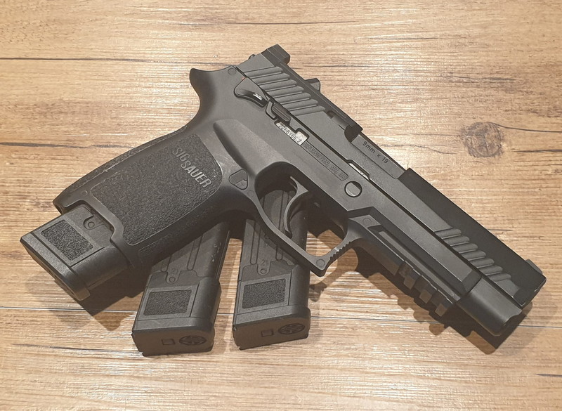 Image 1 for VFC Sig Sauer P320-M17 met 3 originele mags