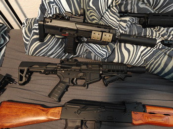 Imagen 4 de Einde Hobby Sale (Replicas, mags, toebehoren, etc)