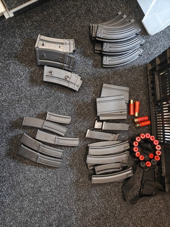 Imagen 9 de Einde Hobby Sale (Replicas, mags, toebehoren, etc)