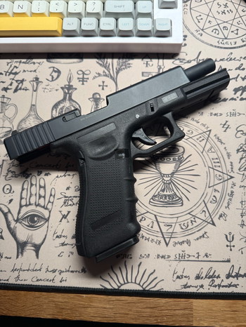 Image 2 pour Glock 17 Raven