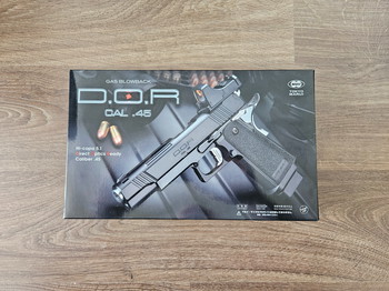 Image 4 pour Tokyo Marui Hicapa 5.1 D.O.R, Nine Ball S.A.S. Front Kit Neo Rail, 2 mags, TM Red Dot, Safariland 578 QR holster (repro)