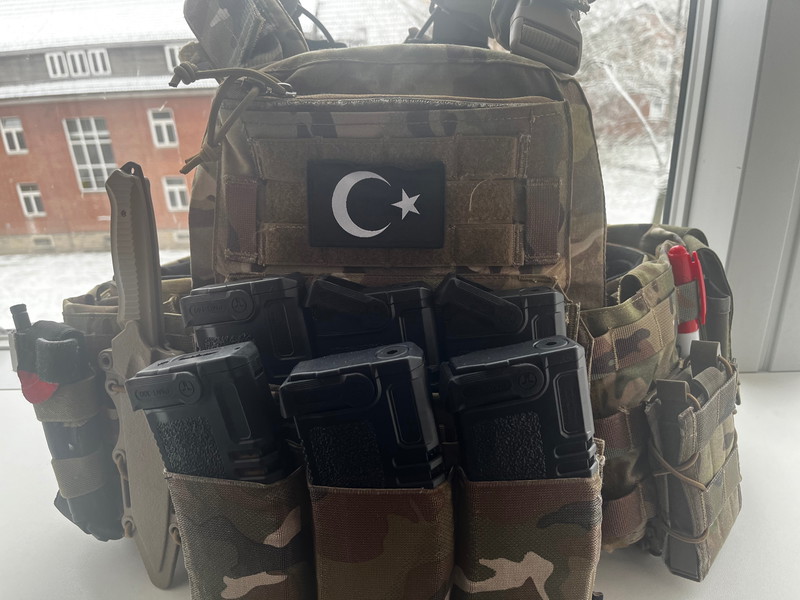 Image 1 for repro: CRYE CAGE Tactical Plate Carrier setup