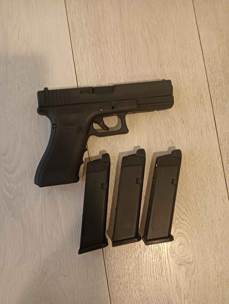 Image 1 pour raven eu18/glock18C