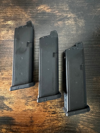 Image 3 for Glock 19 Gen 4 GBB, 3 magazijnen en TLR7