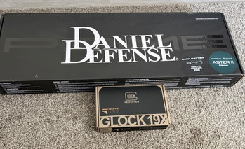 Image 4 for Daniel Defense MK18 / glock 19X + gear