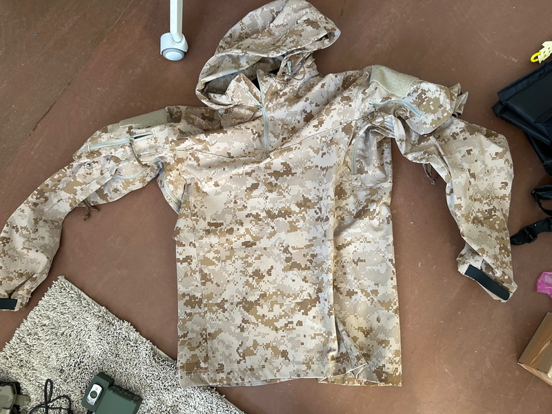 Bild 1 für BKG LEAF Full Softshell AOR1 Gryphon All-Weather Half Shell Jacket