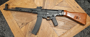 Afbeelding 2 van AGM StG-44 AEG