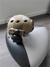 Afbeelding van Emerson FAST helmet + M32H tactical communication Hearing protector
