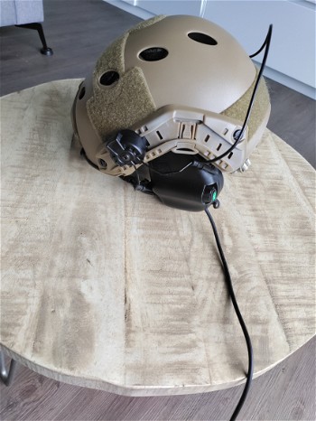 Afbeelding 2 van Emerson FAST helmet + M32H tactical communication Hearing protector