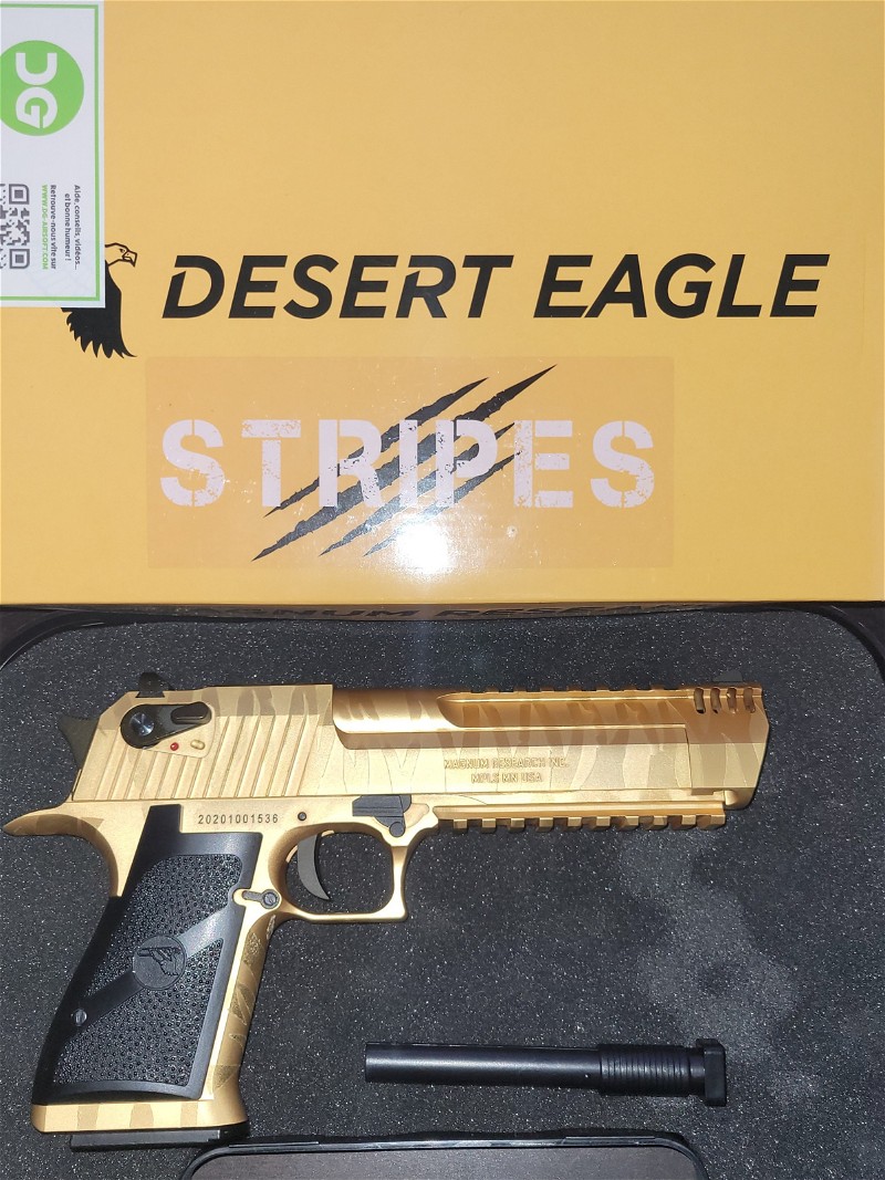 Image 1 for Desert Eagle Tiger Stripes Gold