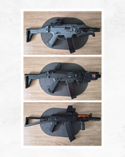 Imagen para Verschillende Replicas (3 pistolen, 3 smgs, 2 ARs en 1 DMR)