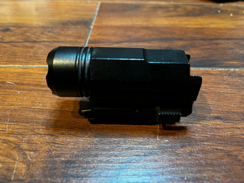 Imagen 4 de 2x Pistol light voor picatinny