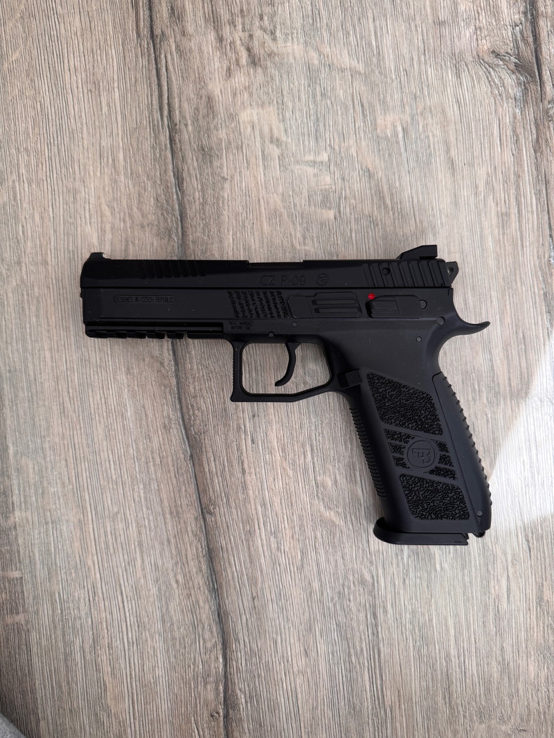 Image 1 pour CZ-P09 - Defect