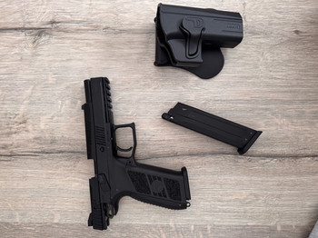 Image 3 pour CZ-P09 - Defect