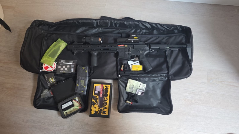 Image 1 for M4 Airsoft Amoeba + accesorios + cargadores + bolsa de transporte en