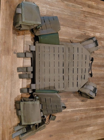 Image 2 for Invader gear plate carrier