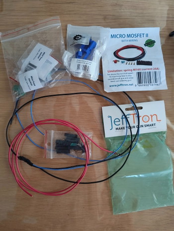 Image 2 for CYMA mp5k + jefftron v2 mosfet + SHS gears