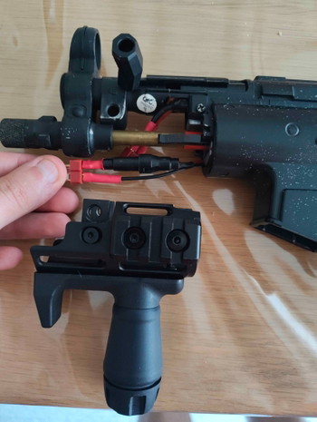 Image 3 for CYMA mp5k + jefftron v2 mosfet + SHS gears