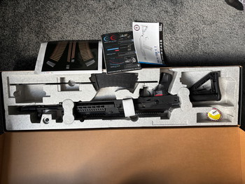 Afbeelding 2 van Gloednieuwe G&G RK74-T