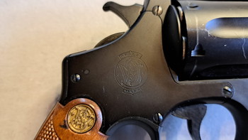 Afbeelding 7 van Tanaka Smith & Wesson M1917 .455 4inch Custom Heavy Weight Gas Revolver 12 bbs in de cilinder