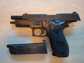 Bild 5 für Tokyo Marui P226, zeer weinig gebruikt, incl. 2 flessen green gas