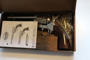 Image 2 for Cowboy revolver