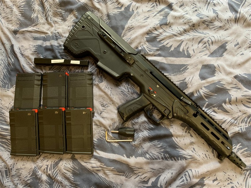 Image 1 for SIlverback MDRX + 6 Mags + V2 Upgrades inside
