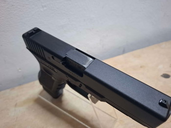 Imagen 4 de Umarex / VFC Glock 17 Gen.4 Deluxe Edition - Co2BB - NEAR-MINT CONDITION