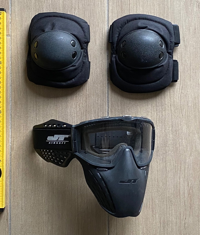 Image 1 for Protection Mask and Elbow pads
